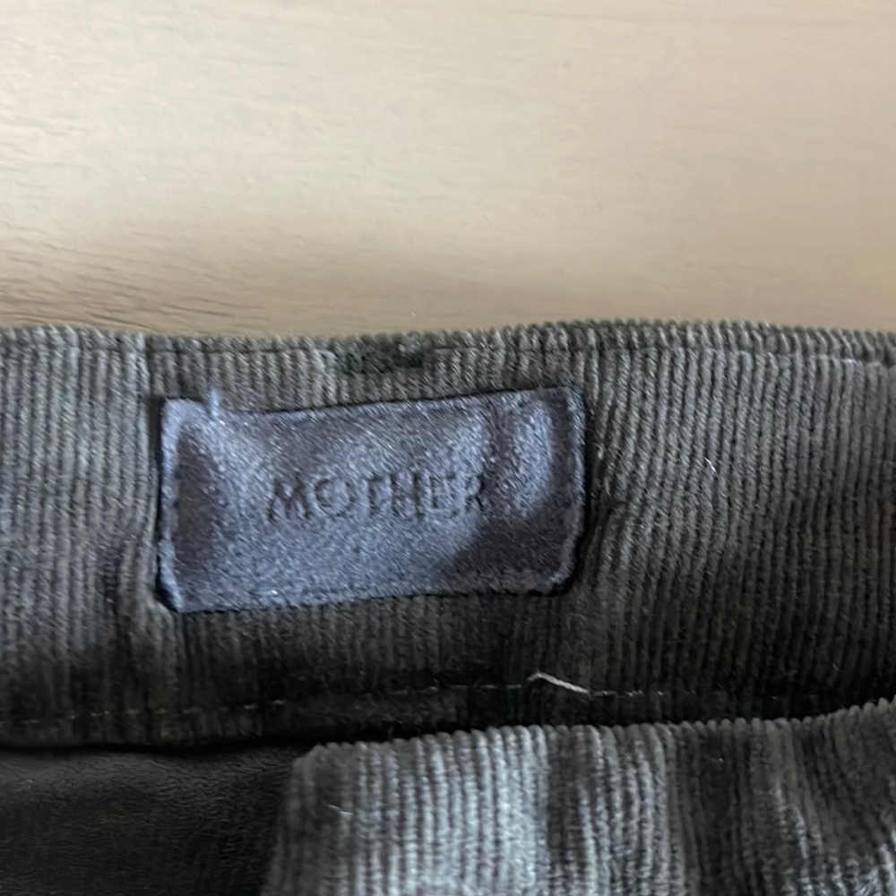 Mother High Waisted Looker Ankle Chew size 26.